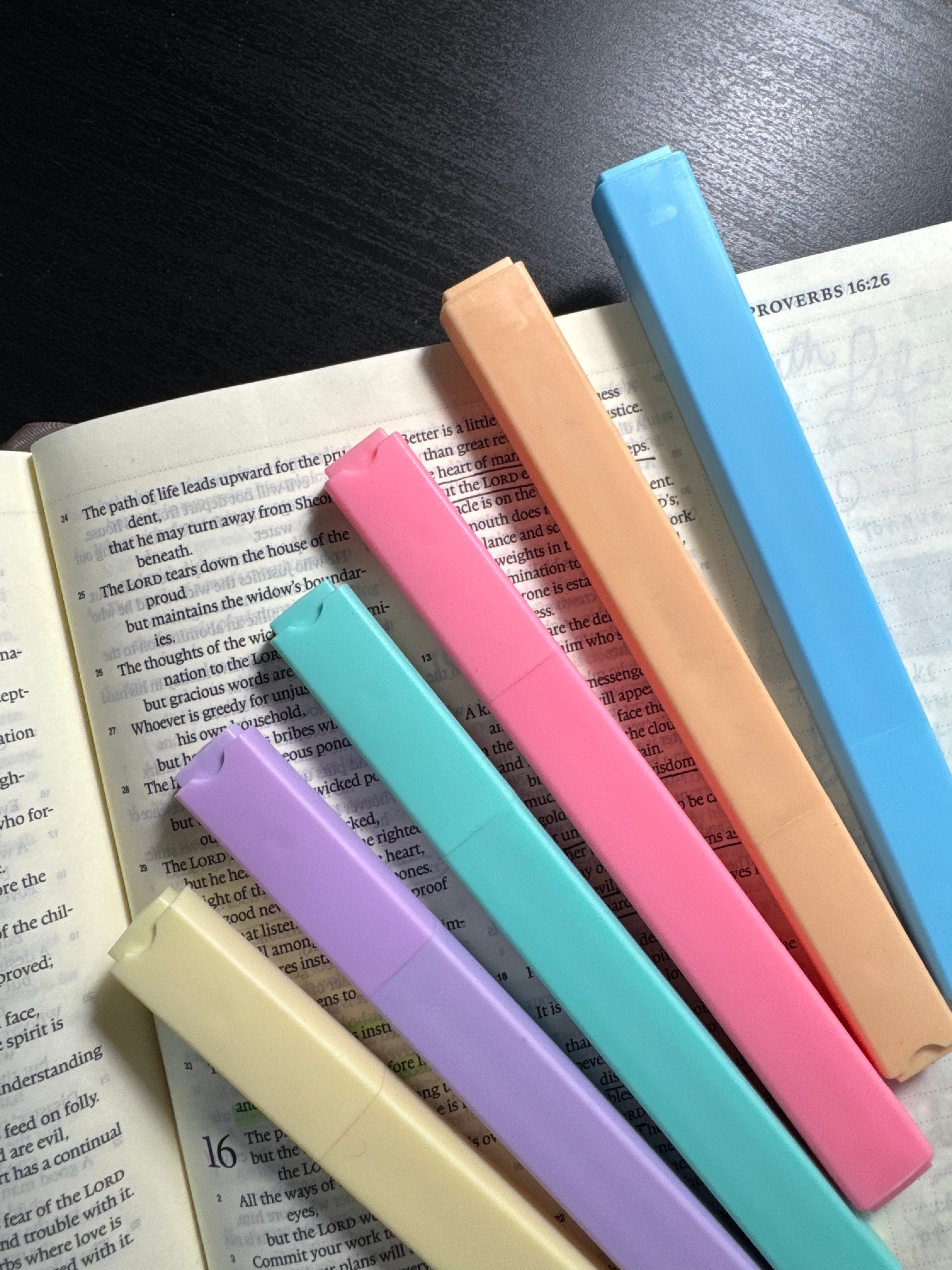 Macaron Highlighters (Pack of 6)